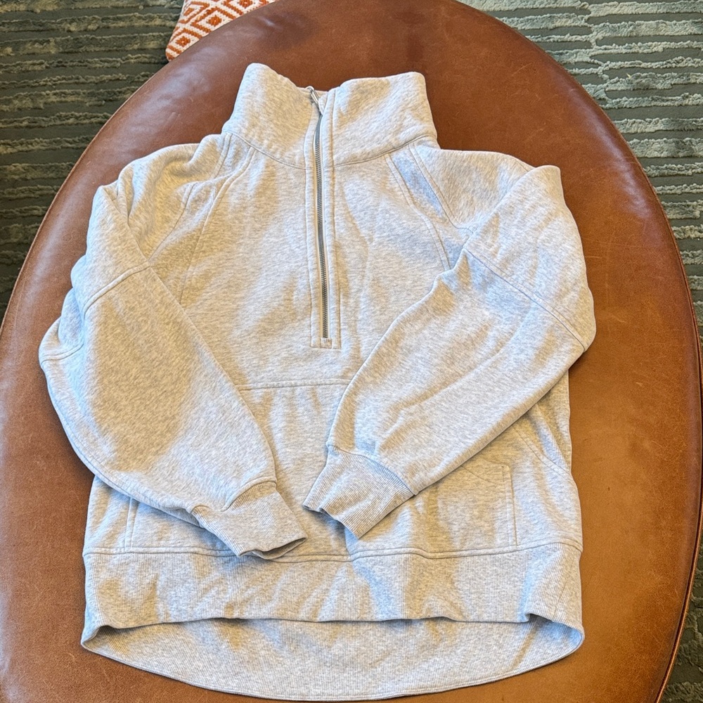 Lululemon Oversized Scuba Funnel neck in light grey, size m/l. Like new